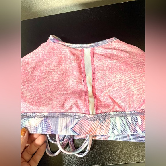 Peloton x WITH floral 2k blue pink bra & matching crop leggings set, size medium - Picture 13 of 16